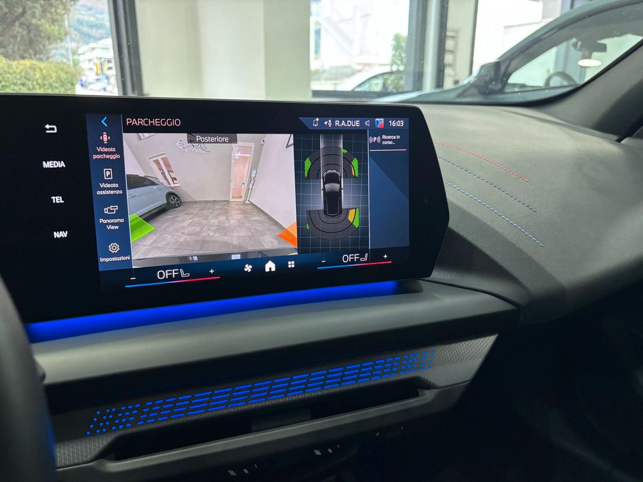 BMW 118D M-SPORT TETTO-NAVI-LED