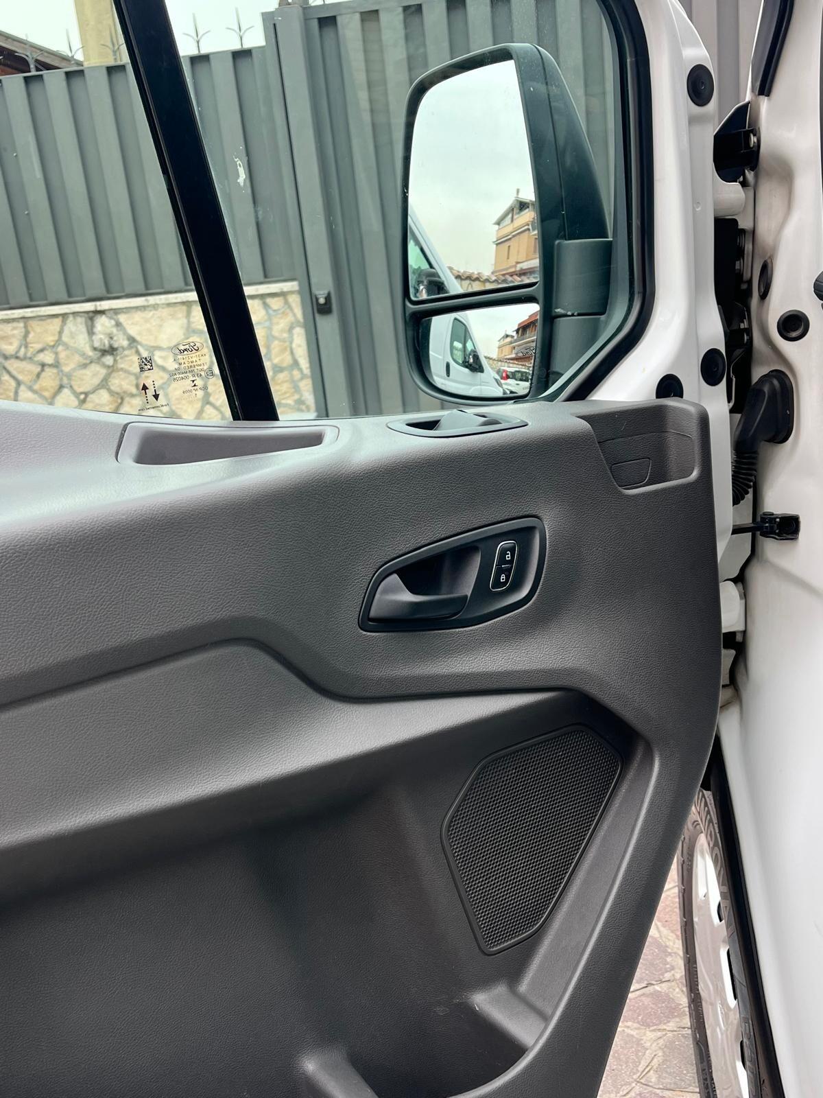 Ford Transit 2.0 Eco Blue Hybrid 130 CV H2L2