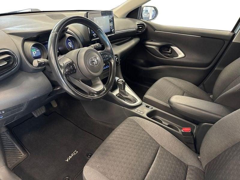 Toyota Yaris Hybrid Trend MY22