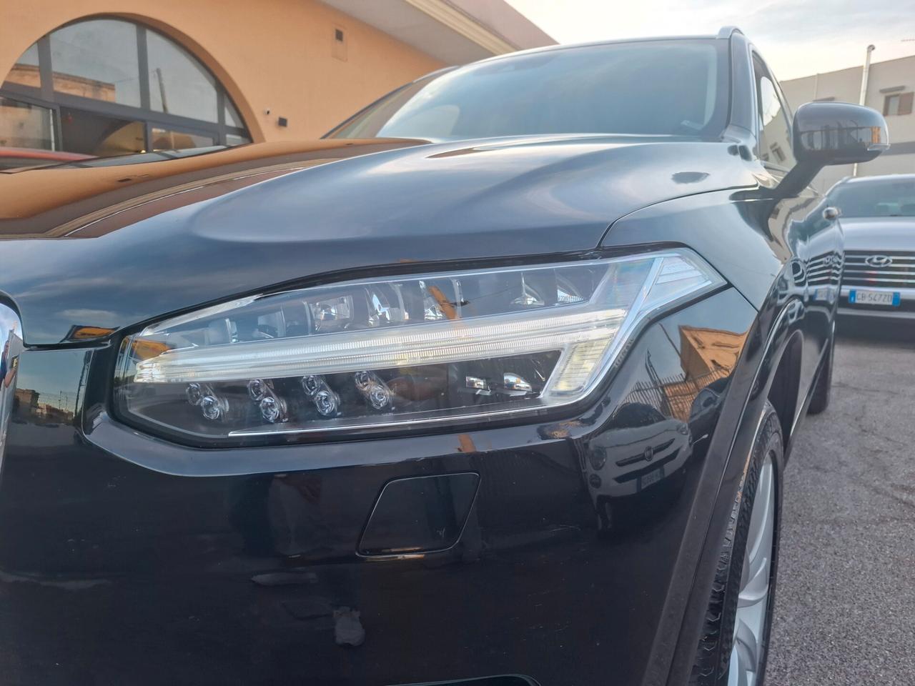 Volvo XC 90 XC90 D5 AWD Geartronic 7 posti Momentum