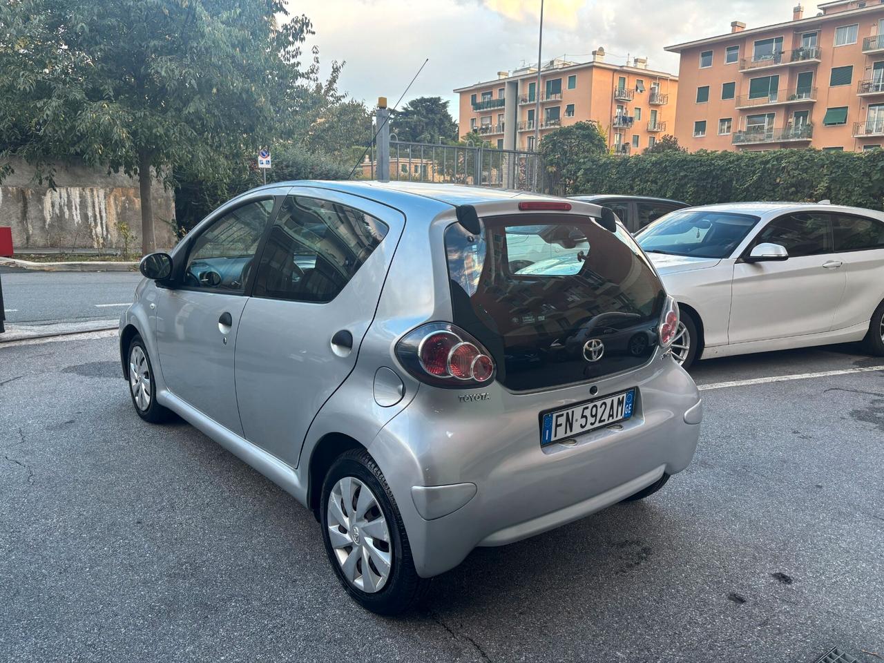Toyota Aygo 1.0 12V VVT-i 5 porte Active Connect