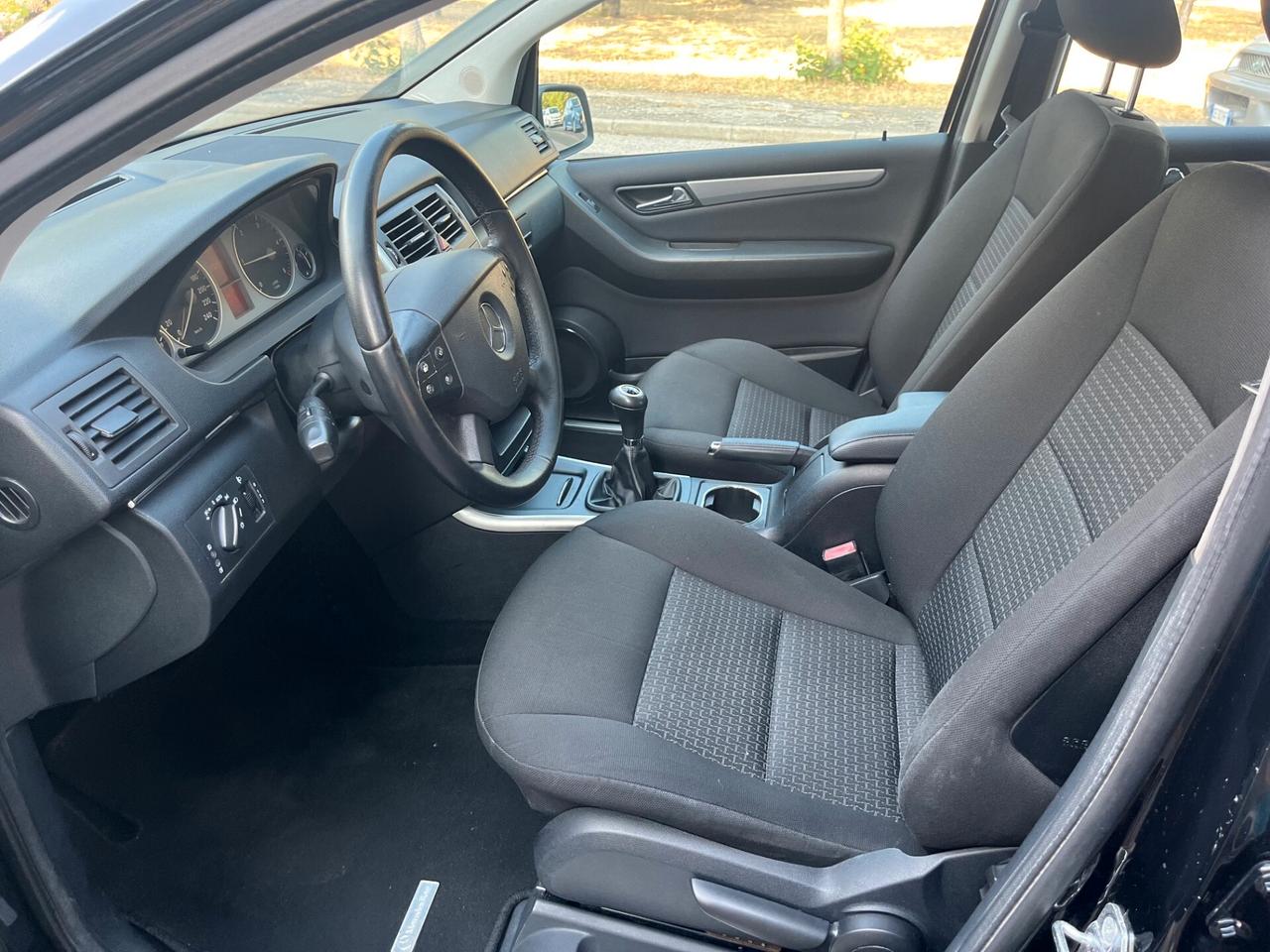 Mercedes Benz B 200 CDI Executive