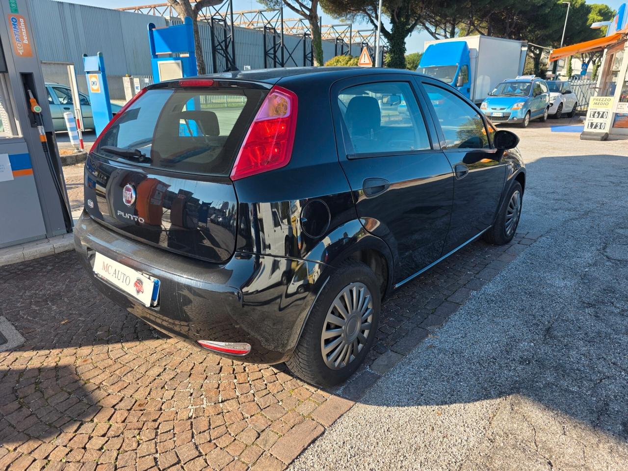 Fiat Punto 1.3 MJT II 75 CV 3 porte Lounge con 238.000km