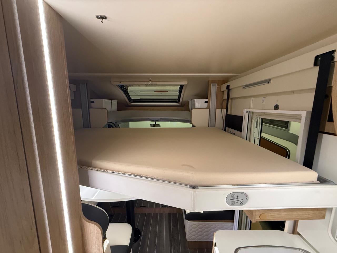 ROLLER TEAM ZEFFIRO 285 XT 6.99 5 POSTI OMOLOGATI