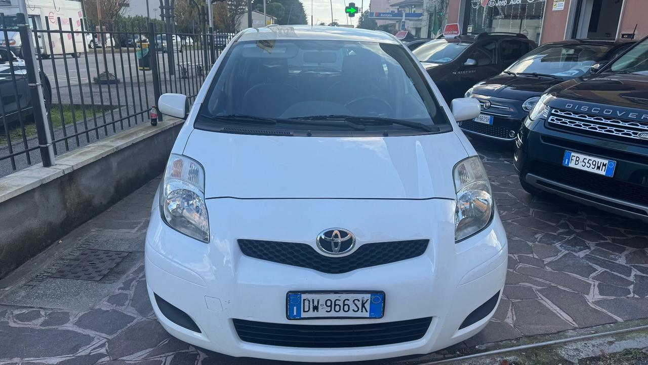 Toyota Yaris 1.3 5 porte Sol 6 marce unico proprietario