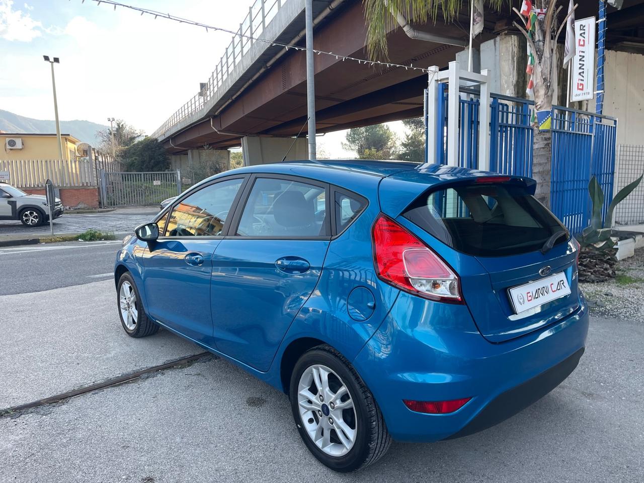 Ford Fiesta 1.0 80CV 5 porte titanium