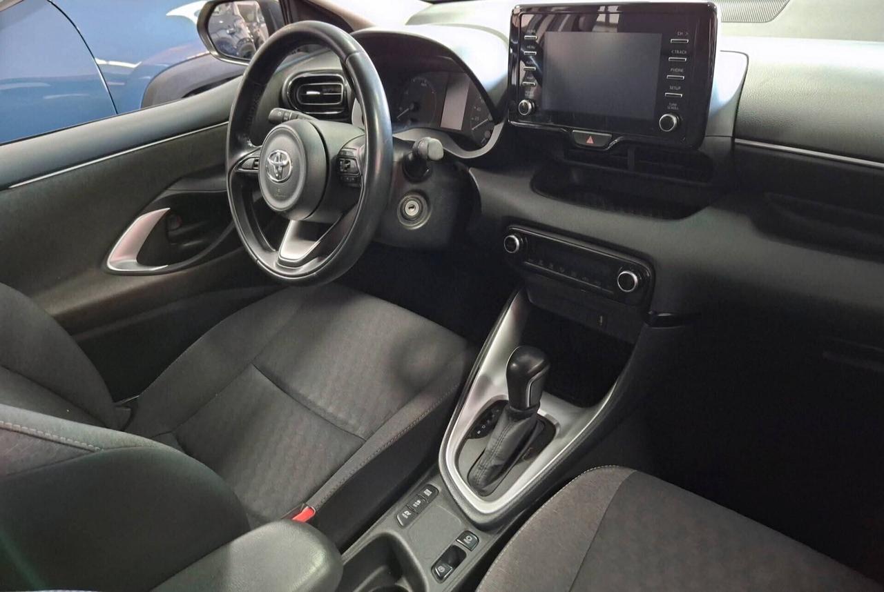 Toyota Yaris 1.5 full Hybrid 5 porte