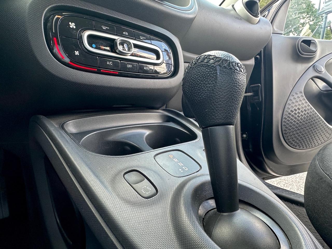 Smart ForFour 70 1.0 twinamic NIGHT EDITION NESSUN OBBLIGO FINANZIARIO PERMUTE GARANZIA