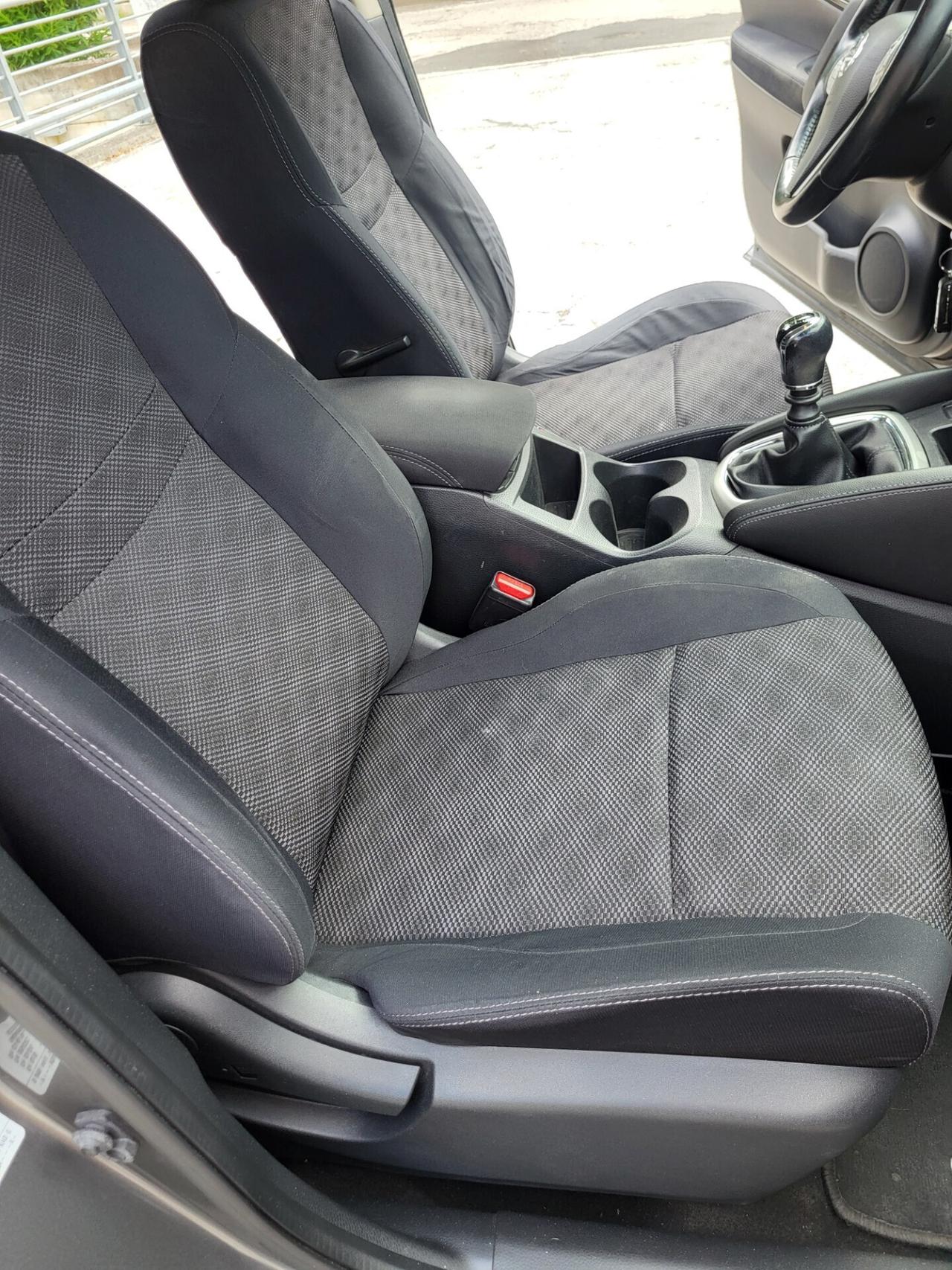 Nissan Qashqai 1,5 dCi-UNICO PROPR-NAVI-TELECAMERA