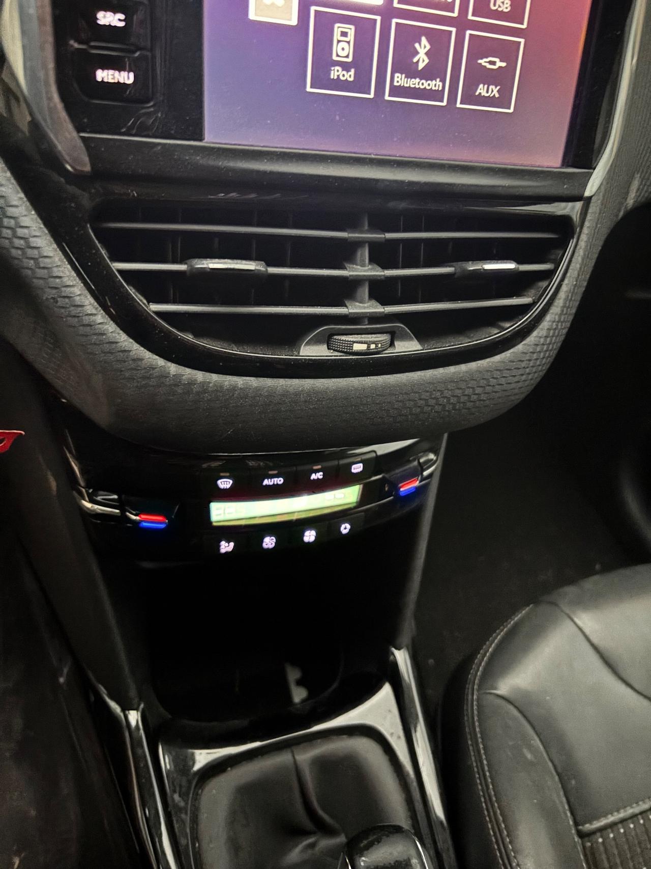 Peugeot 2008 BlueHDi 100 Allure