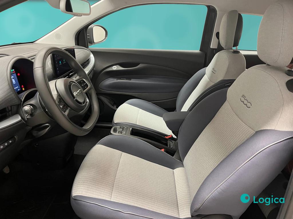 FIAT 500e - 500e 42 kWh Icon +