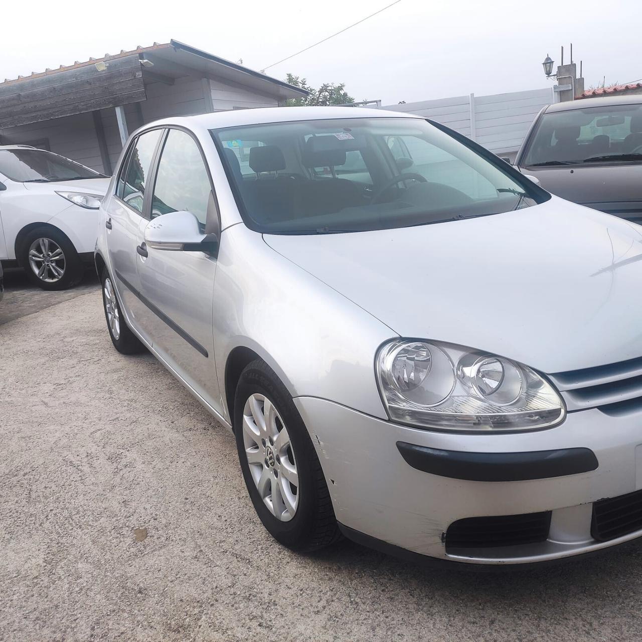 Volkswagen Golf 1.6 16V FSI 5p. Sportline