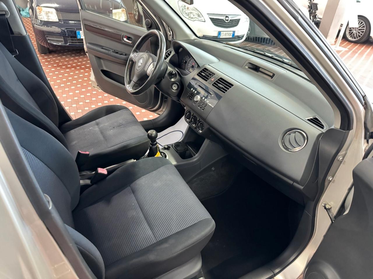 Suzuki Swift 1.3 4x4 5p. GL - UNICO PRORIETARIO