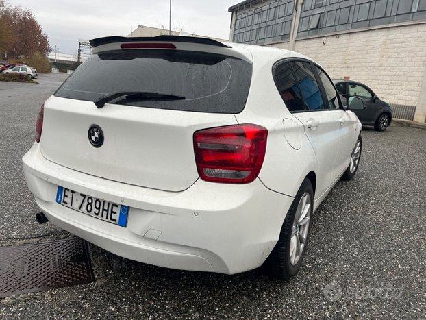 Bmw 120 120d 5p. Urban