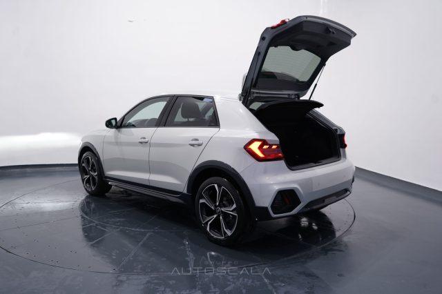 AUDI A1 allstreet 30 TFSI S-Tronic Identity Contrast