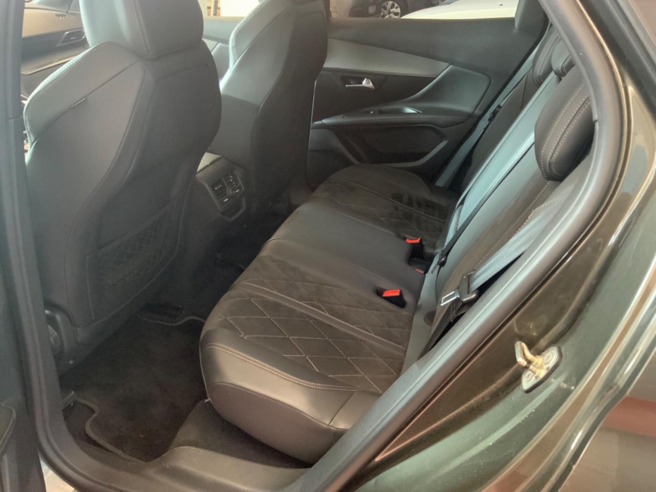 Peugeot 3008 BlueHDi 180 S&S EAT6 GT