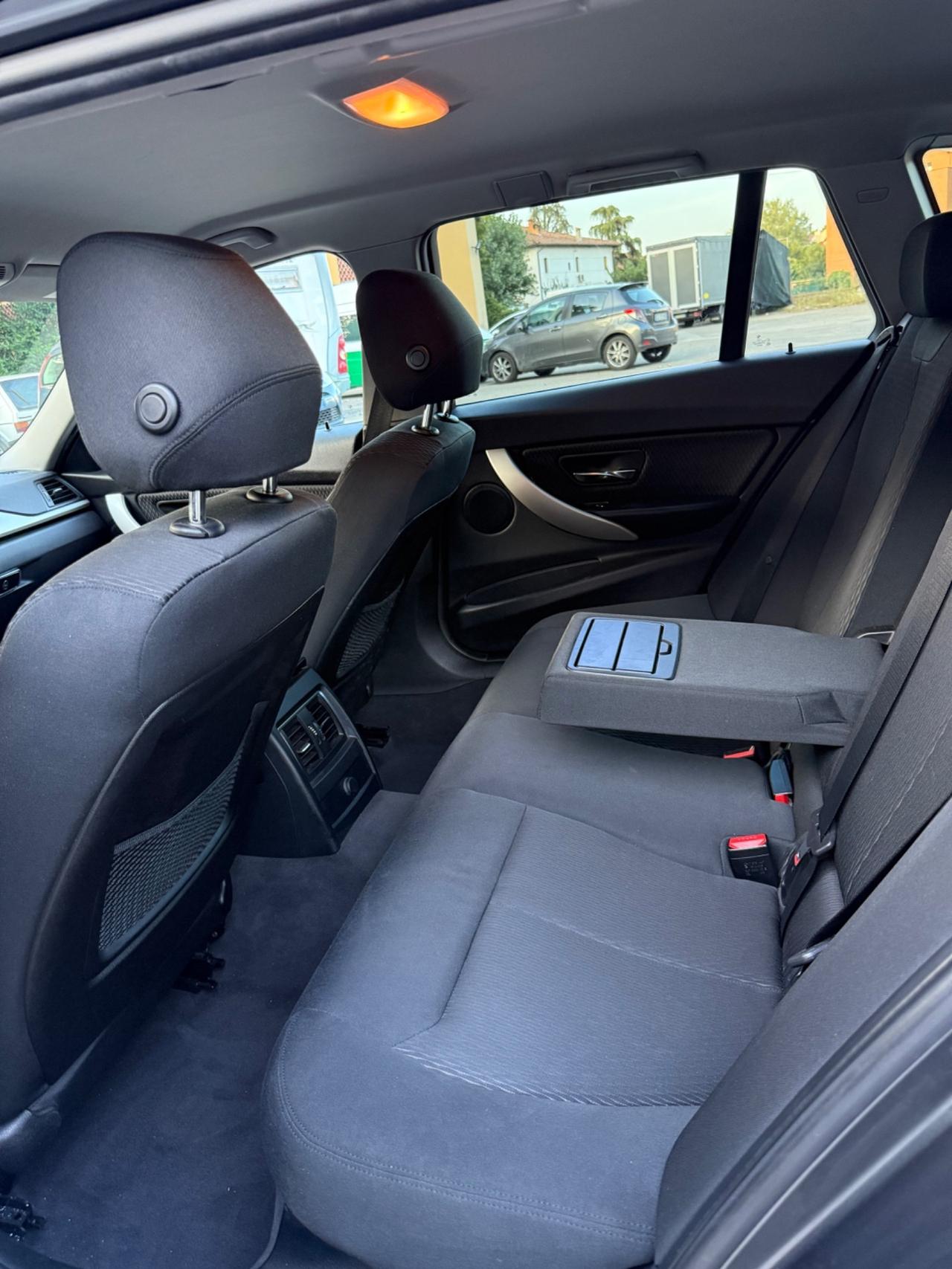 Bmw 318 318d Touring Luxury