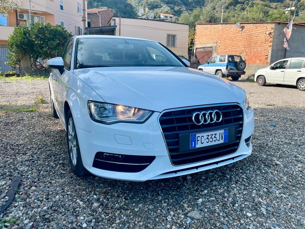 Audi A3 1.6 TDI clean diesel Attraction