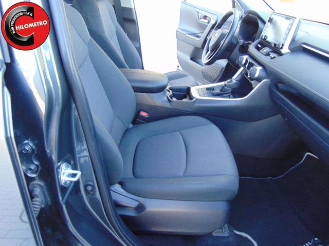 TOYOTA RAV 4 MY23 RAV4 2.5 HV (218CV) E-CVT 2WD Dynamic