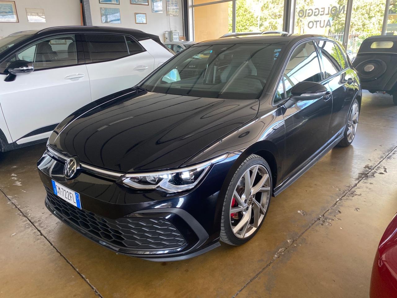 Volkswagen Golf 2.0 TDI DSG GTD CERCHI 19"