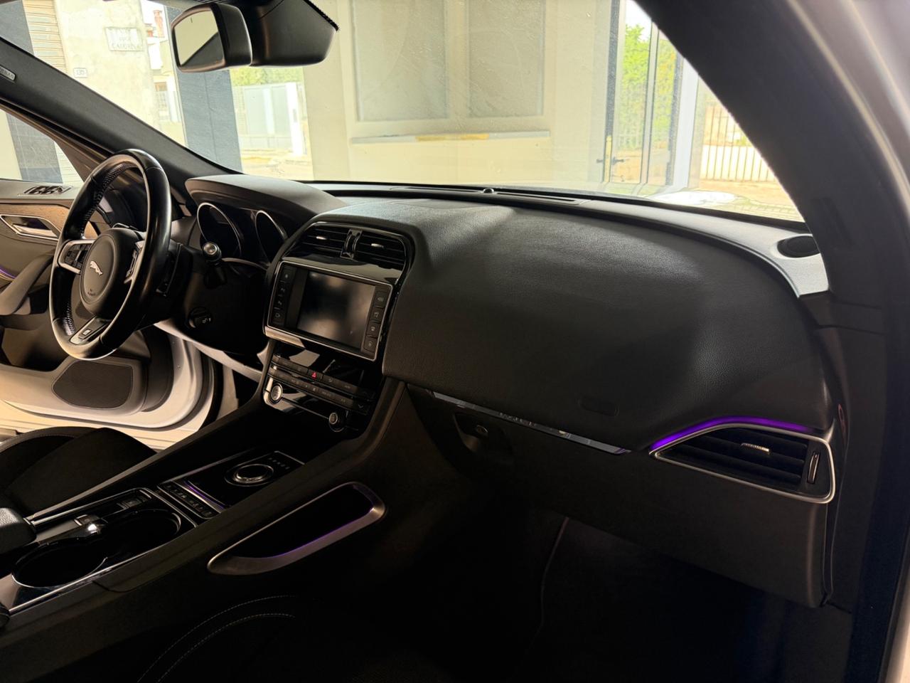 Jaguar F-Pace 2.0 R-Sport MOTORE 0Km fatturato