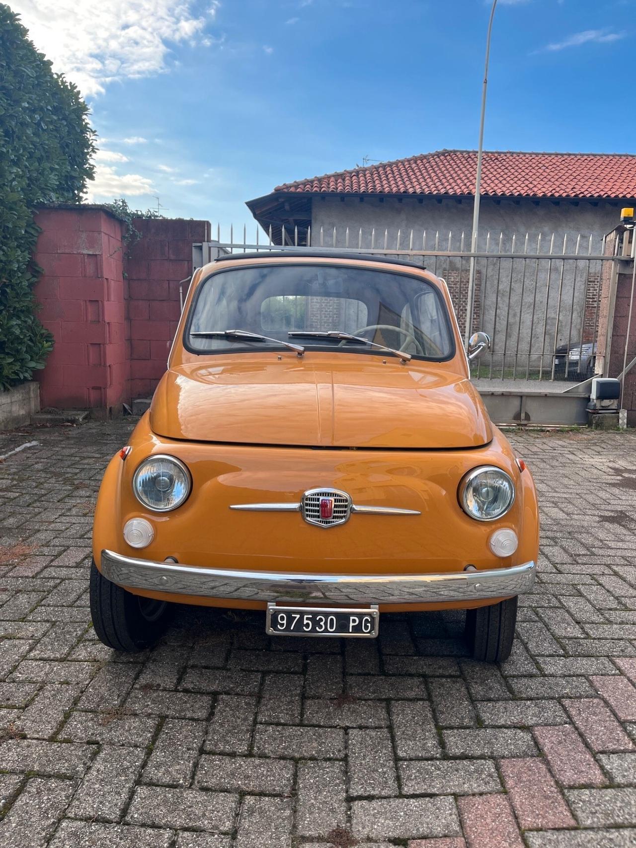 Fiat 500 F 8 Bulloni del 1966