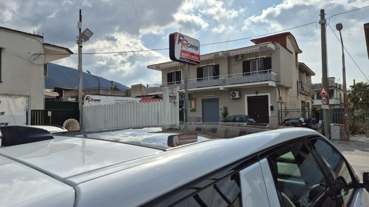 Land Rover Discovery Sport 2.0 TD4 204 CV AWD Auto R-Dynamic HSE