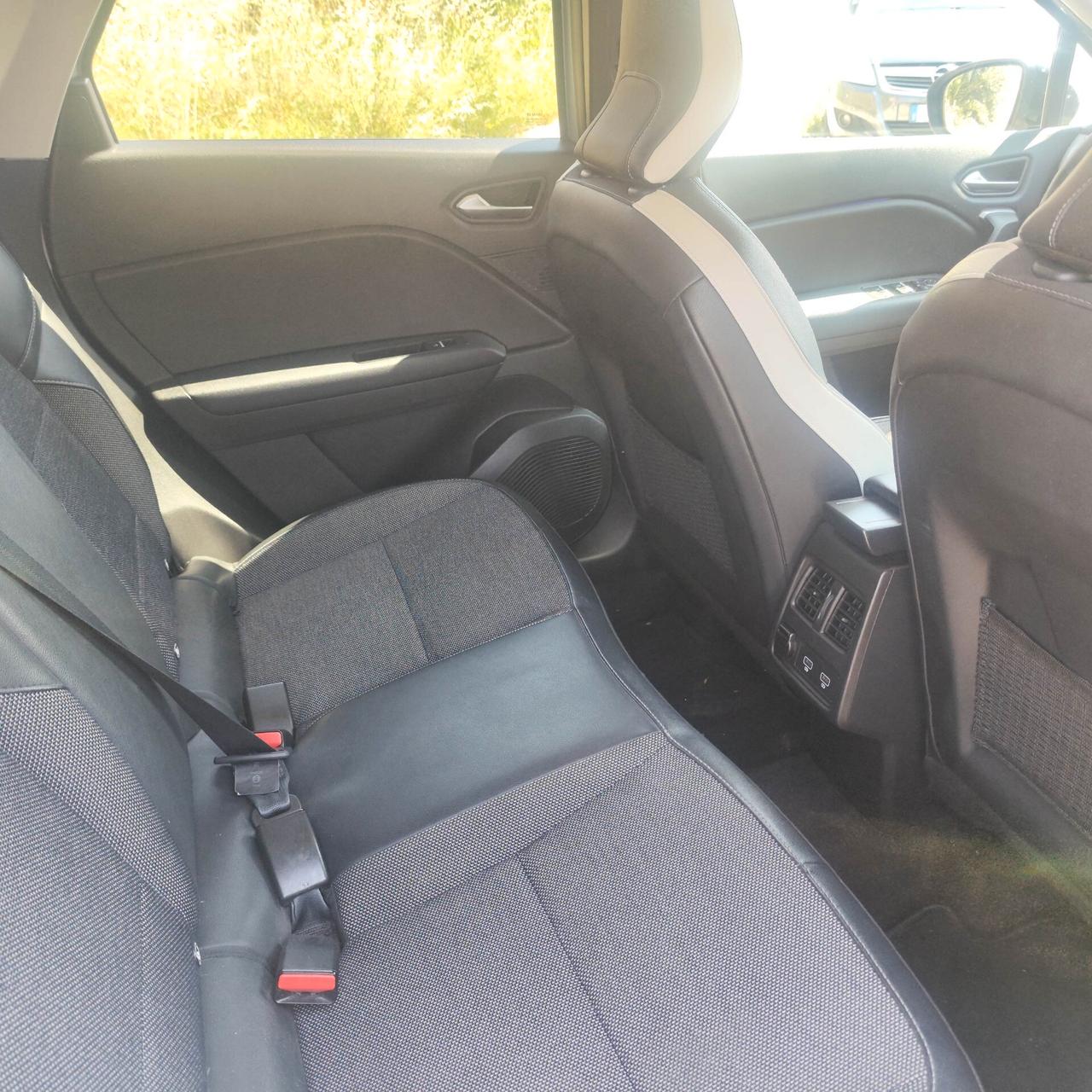 Renault Captur Mild Hybrid 140 CV Intens