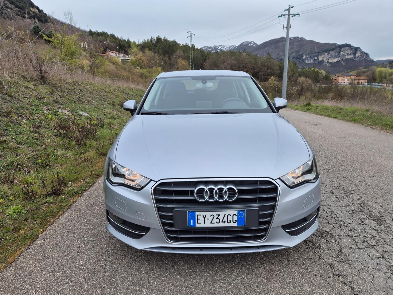 Audi A3 SPB 1.6 TDI clean diesel Attraction Business pack