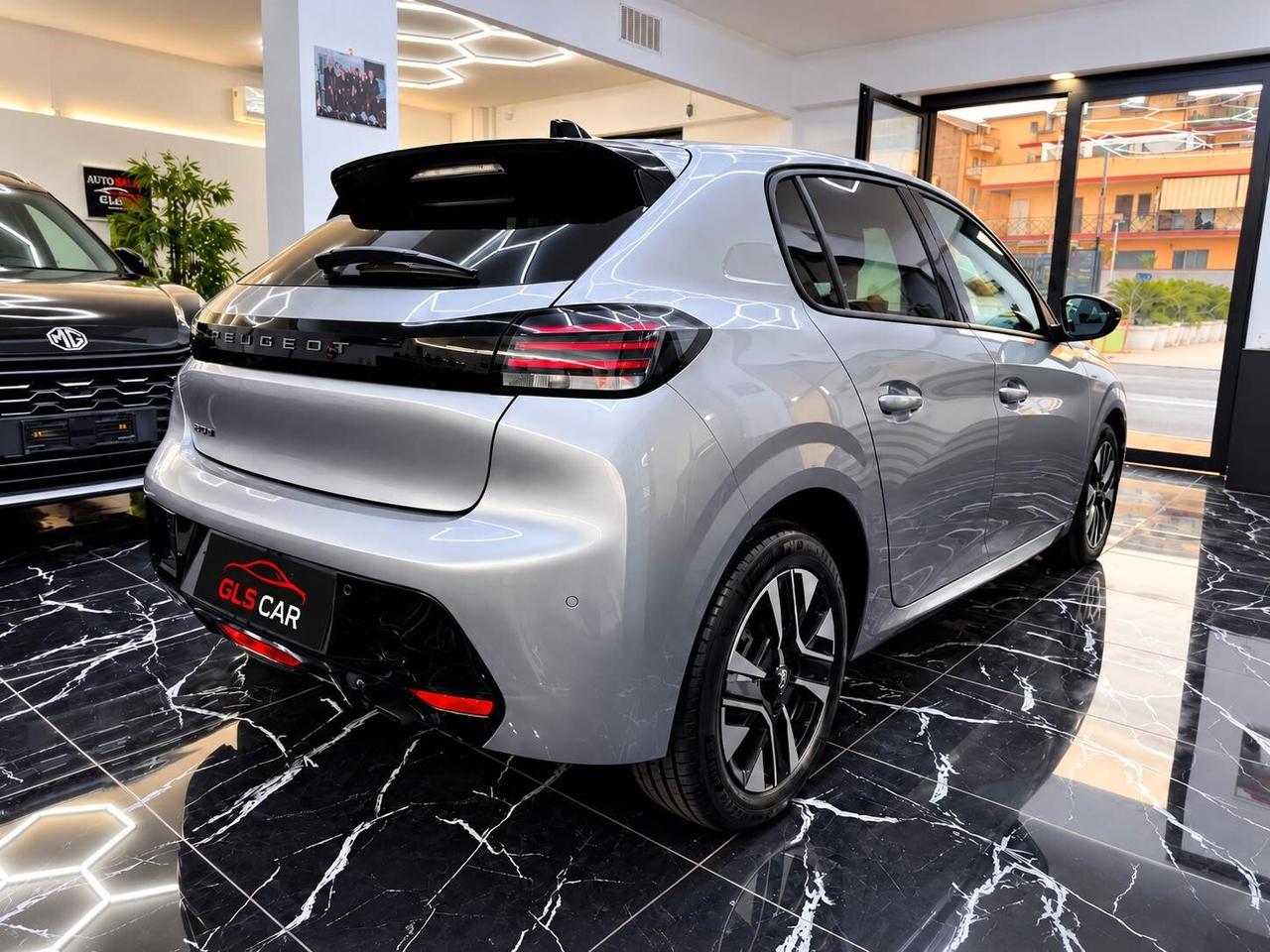 Peugeot 208 PureTech 1.2 Benzina 100 cv Stop&Start 5 porte Allure