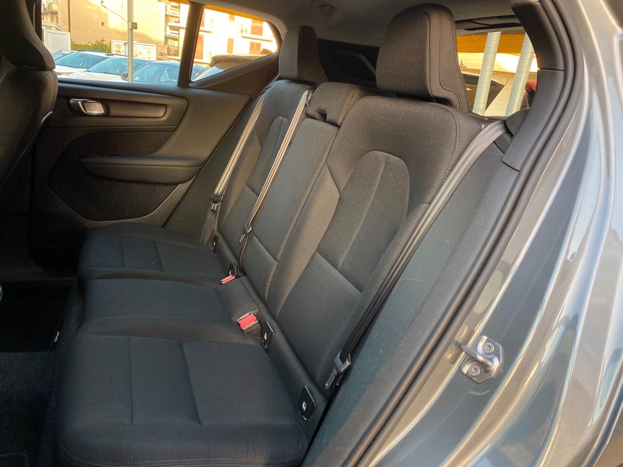Volvo XC40 D3 Momentum 2.0 TDI 150CV