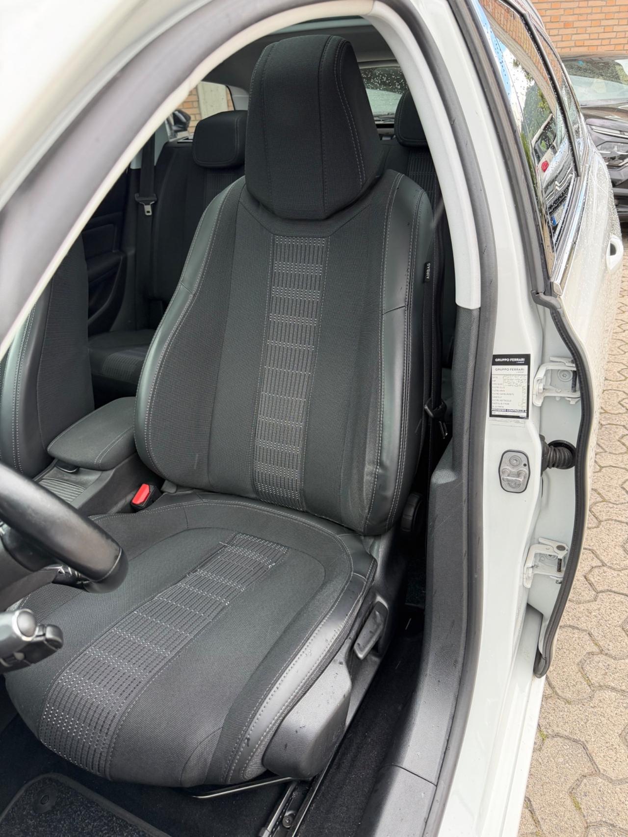 Peugeot 308 BlueHDi 130 S&S SW Allure