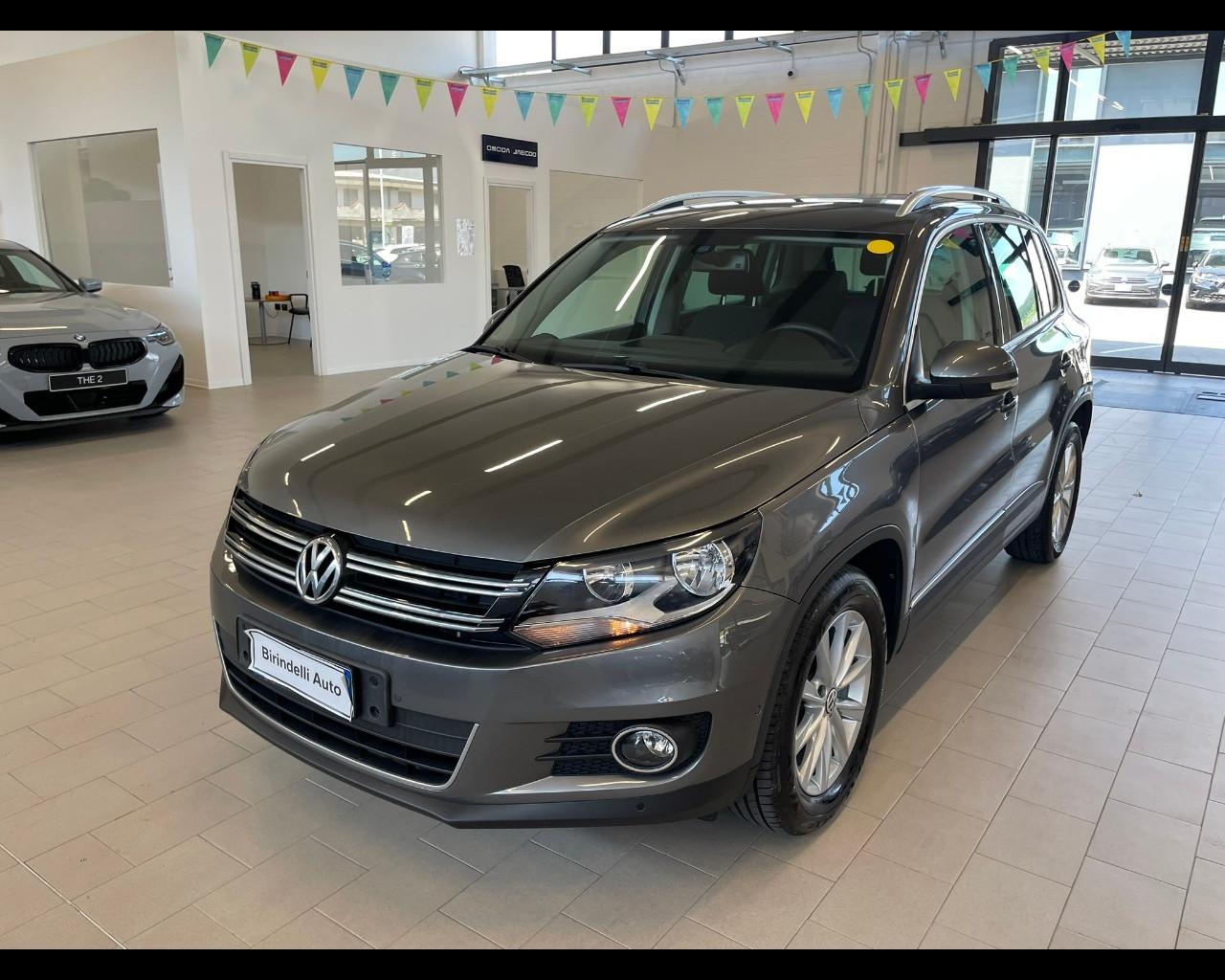 VOLKSWAGEN Tiguan 1ª serie - Tiguan 2.0 TDI 110 CV Sport & Style BlueMotion Technology