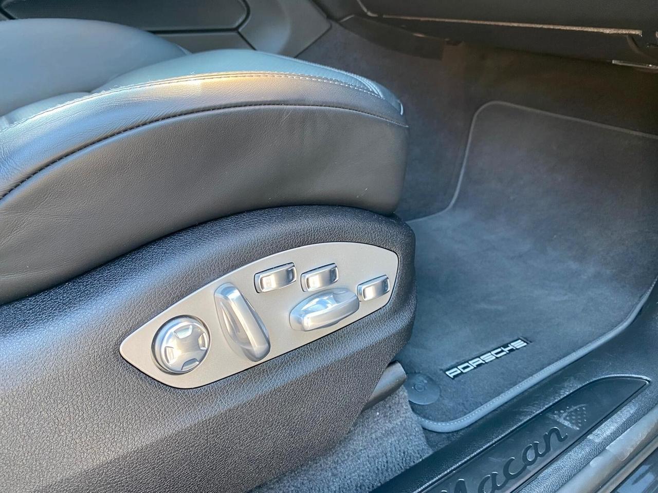 Porsche Macan PASM- TETTO-21" TAGLIANDI CERTIFICATI -NO SUPER BOLLO
