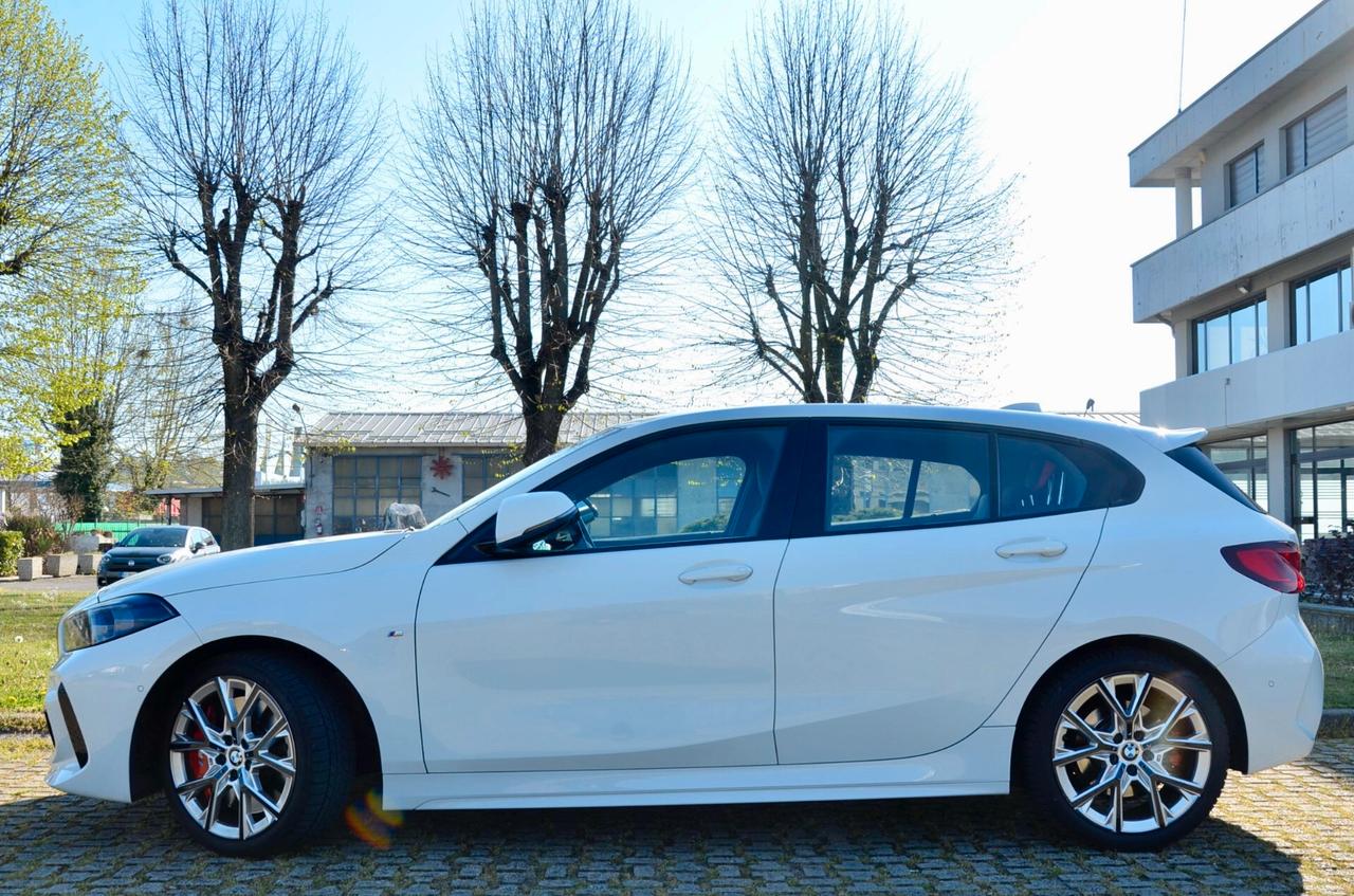 BMW 120i MSPORT PRO 5p 177cv AUTO, PREZZO REALE, GARANZIA BMW 5/27, SERVICE PACK 5/28, UNICOPROPRIETARIO, COLOR VISIONE EDITION, MBRAKES, HIGH BEAM, SEDILI SPORTIVI, PERMUTE