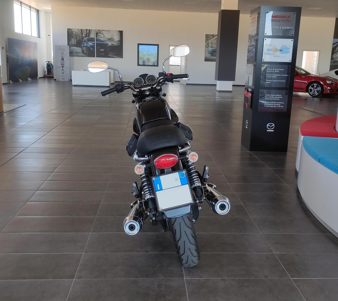 Moto Guzzi V7 SPECIAL