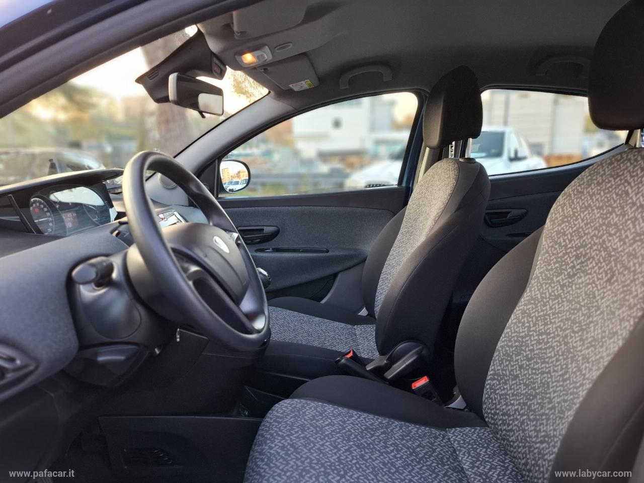 LANCIA Ypsilon 1.0 FireFly 5p.S&S Hybrid Silver