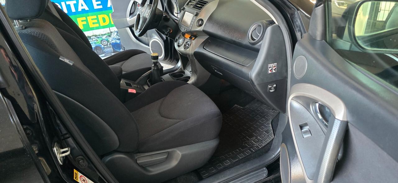 Toyota RAV 4 RAV4 Crossover 2.2 D-4D 150 CV DPF Luxury
