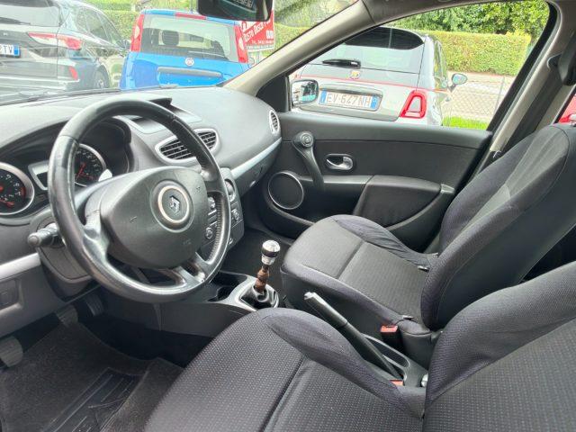 RENAULT Clio 1.2 16V 5 porte Confort X COMMERCIANTI