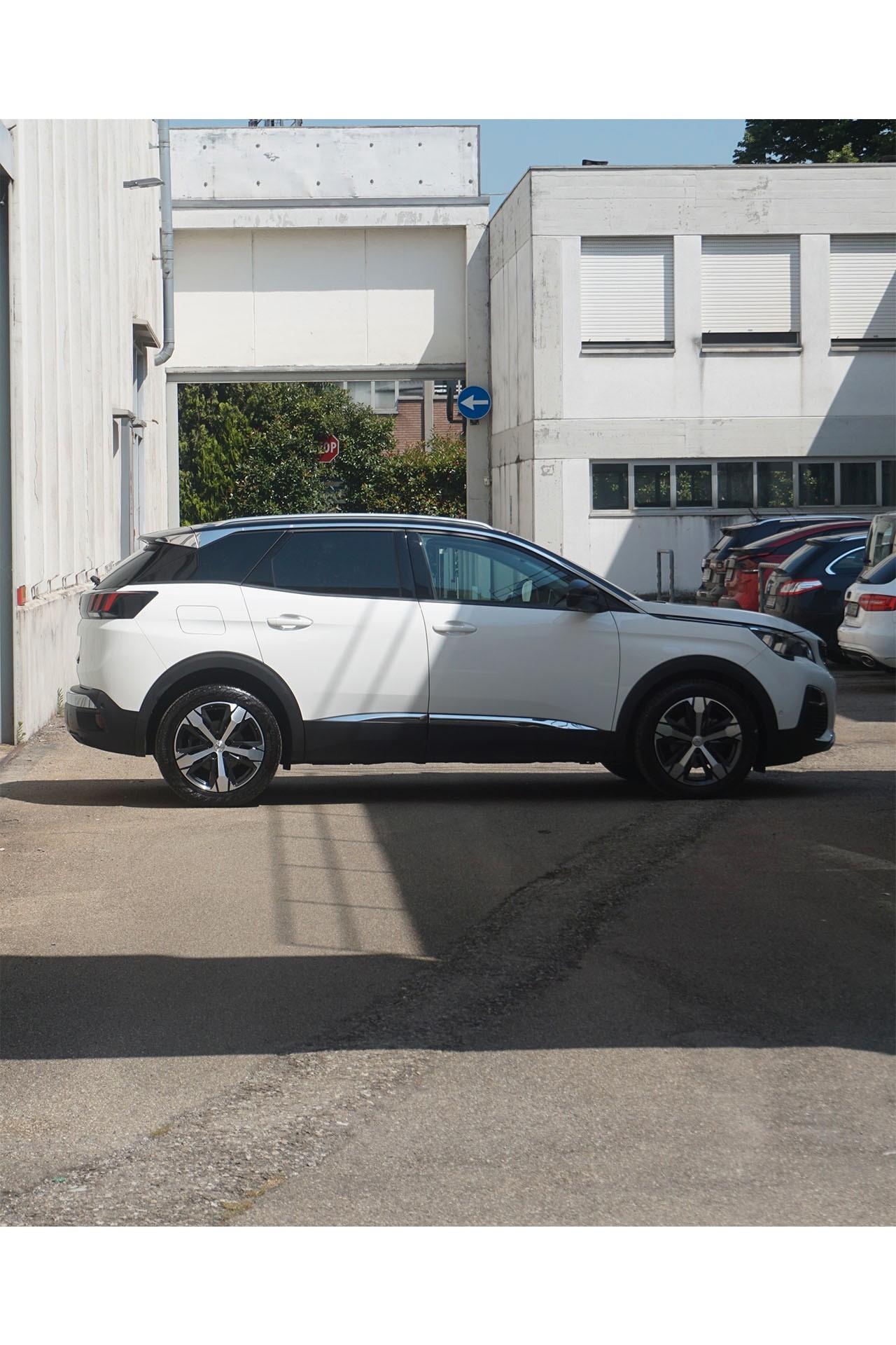 Peugeot 3008 BlueHDi 130 S&S Allure