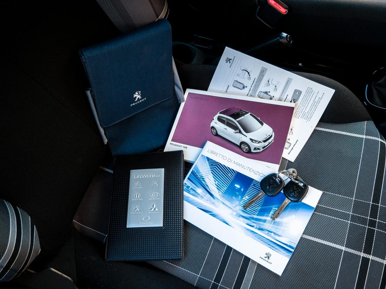 Peugeot 108 PureTech 82 3 porte Allure TOP!