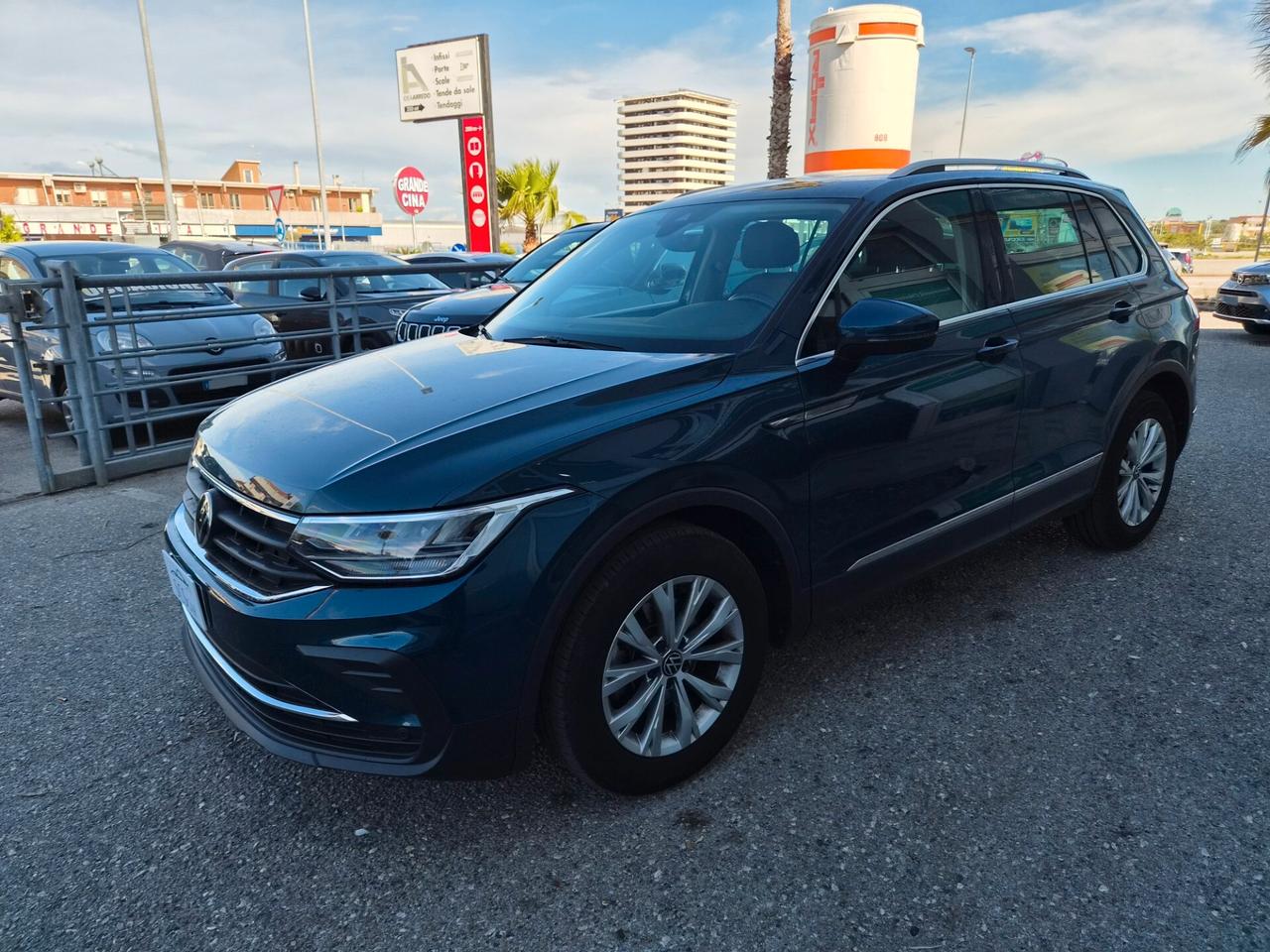 Volkswagen Tiguan 2.0 TDI 122 CV * LIFE