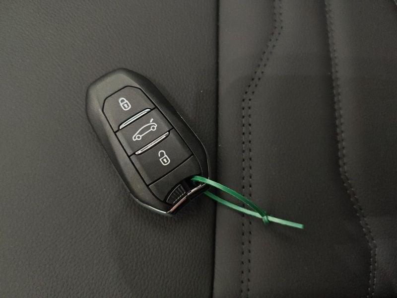 Jeep Avenger 1.2 Turbo MHEV Summit + tetto panorama + Infotainment & Convenience Pack + Leather & Winter Pack