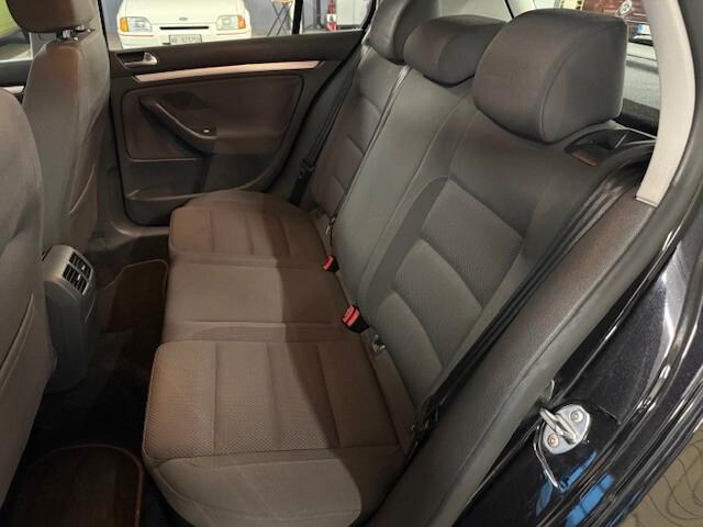 Volkswagen Golf 2.0 16V TDI 5p. Sportline