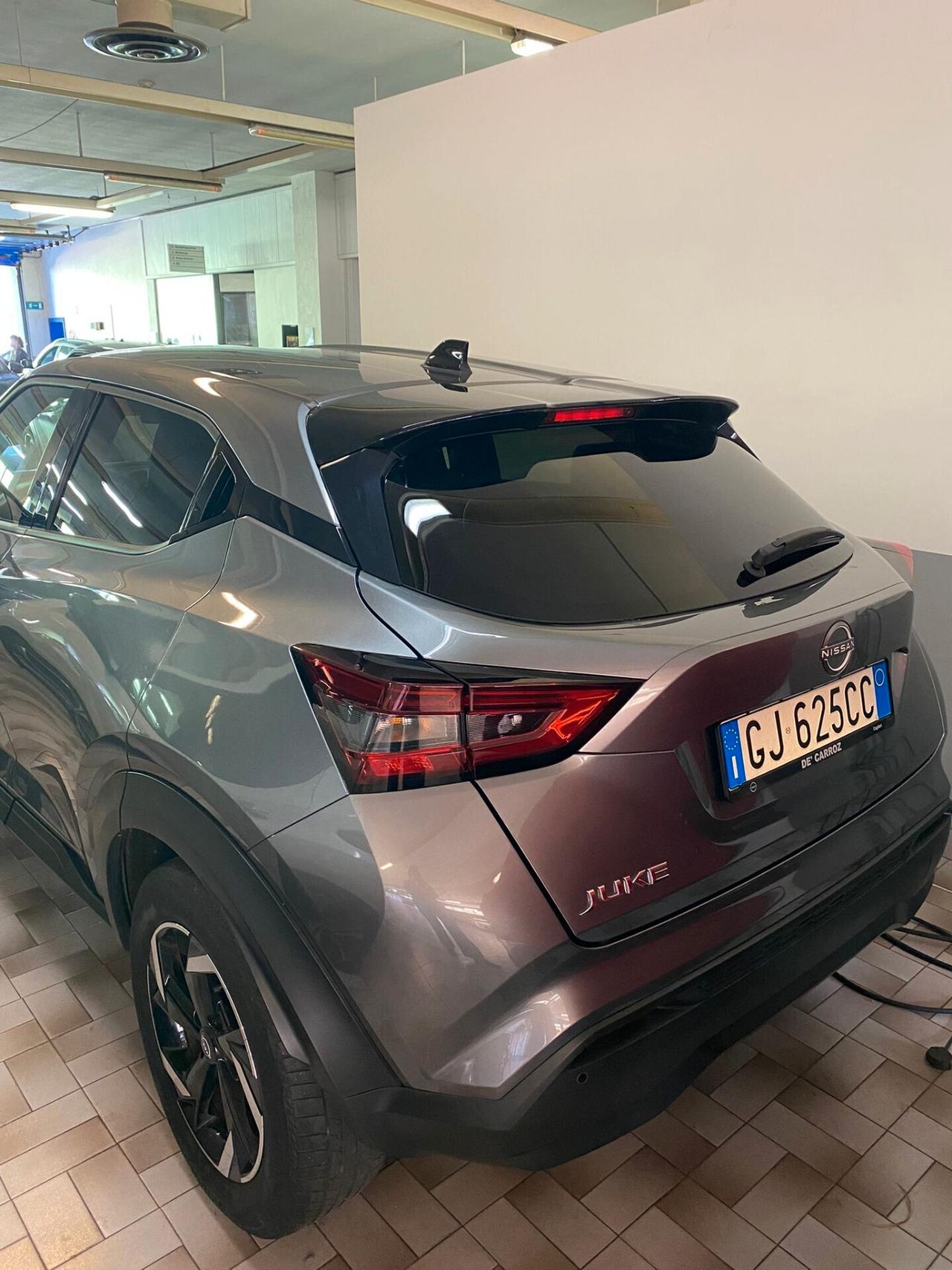 Nissan Juke 1.0 DIG-T 114 CV N-Connecta