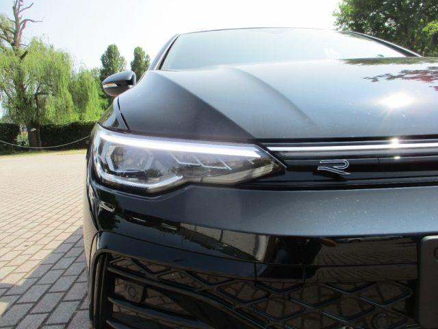 VOLKSWAGEN Golf 2.0 TDI 150 CV DSG SCR R-Line 30 YEARS