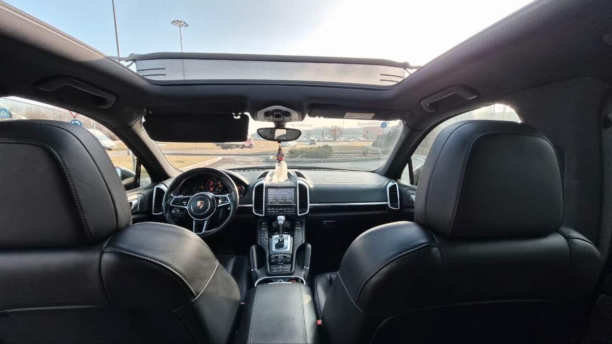Porsche Cayenne 3.0 Platinum Edition tiptronic