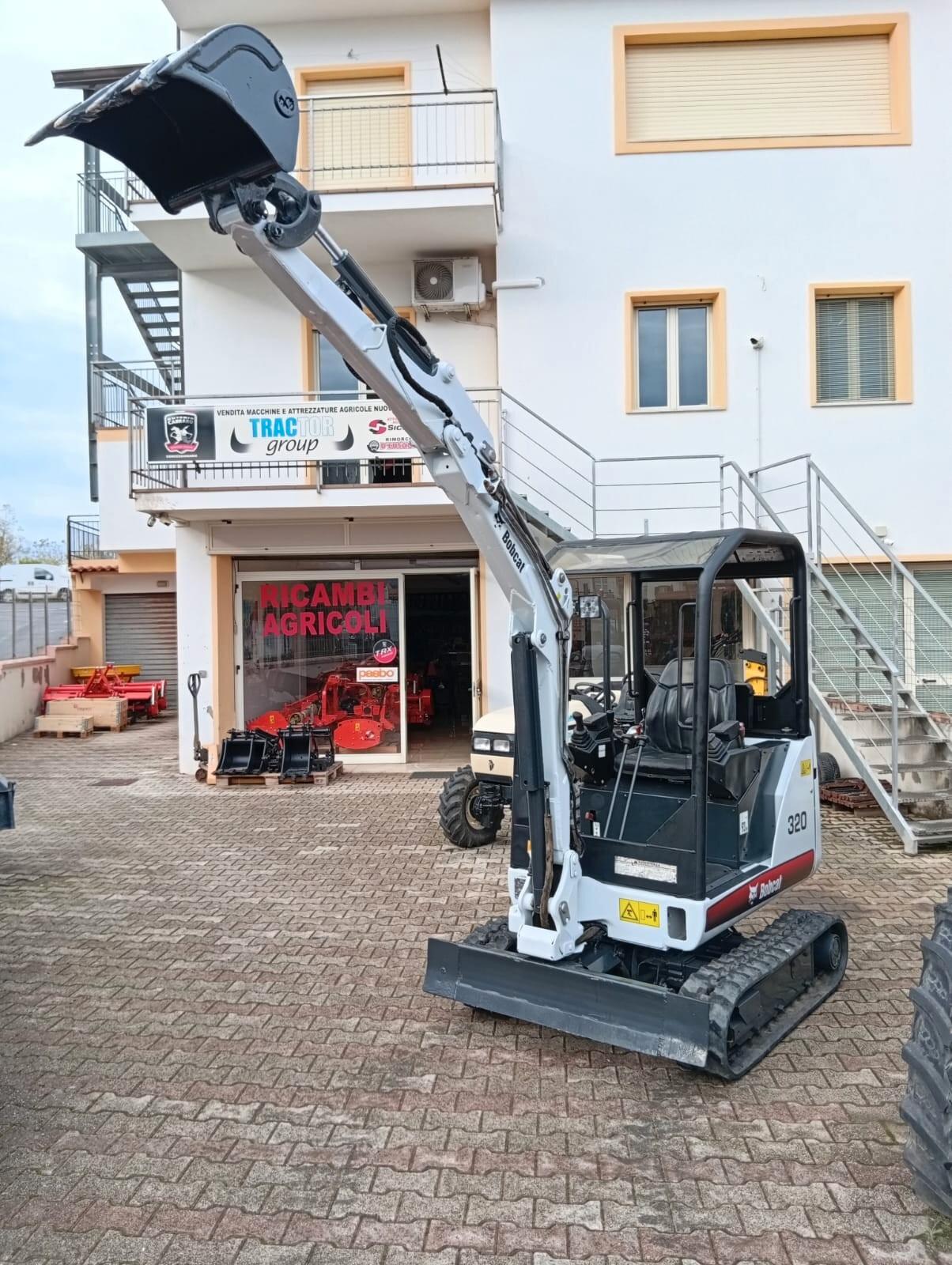 Escavatore Usato Bobcat 320 (17 Quintali)