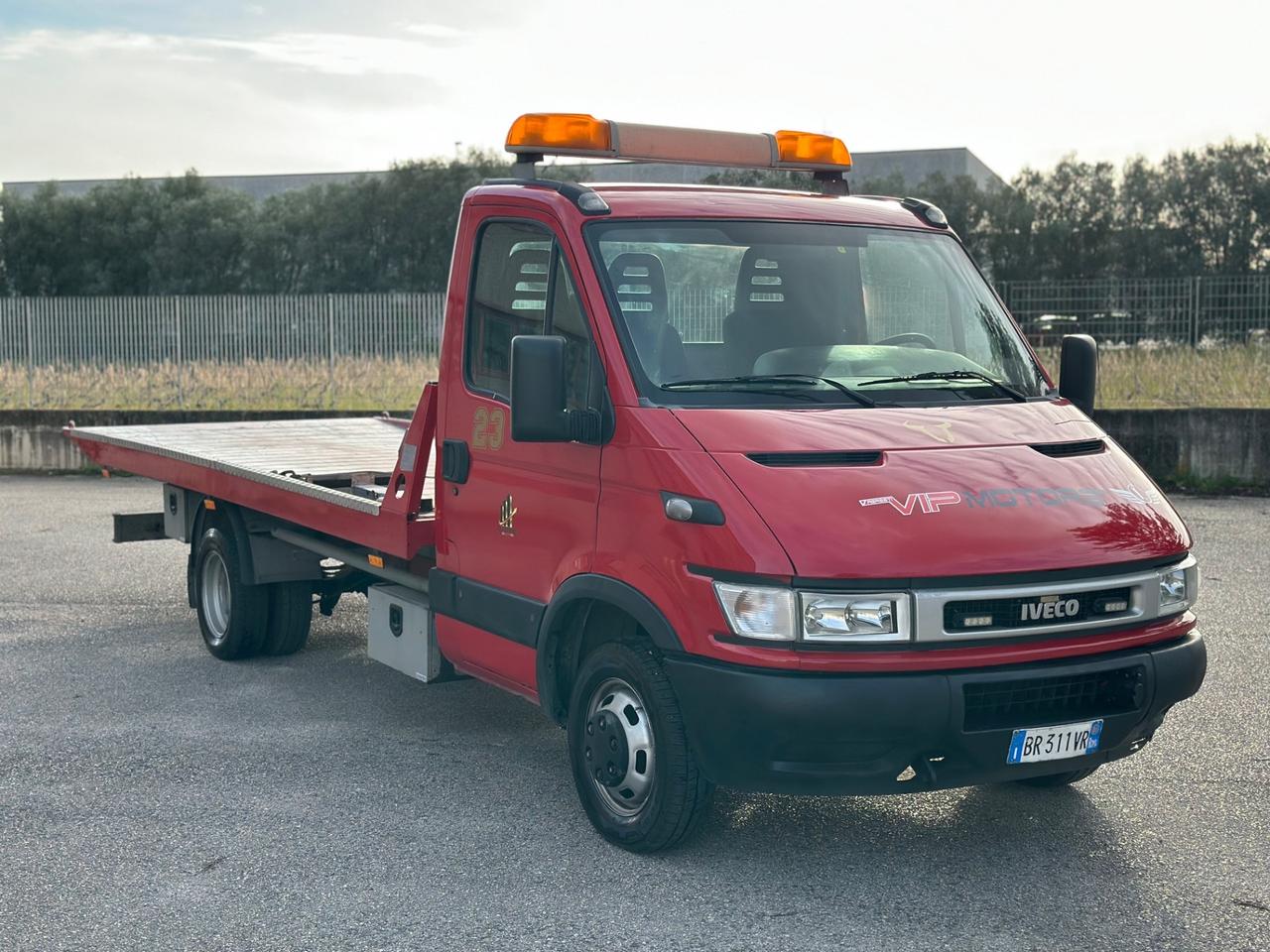 IVECO DAILY CARRO ATTREZZI 2.8 DIESEL 125CV PATENTE B 35Q SCARRABILE