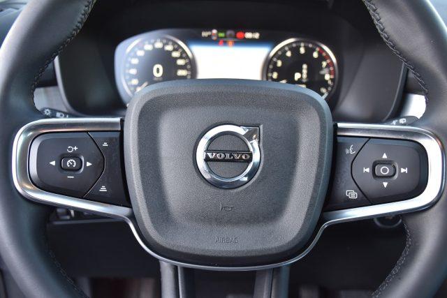 VOLVO XC40 T4 Recharge Plug-in Hybrid Inscription Expression